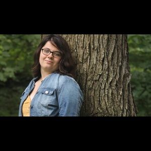 Meet your Posher, Caroline